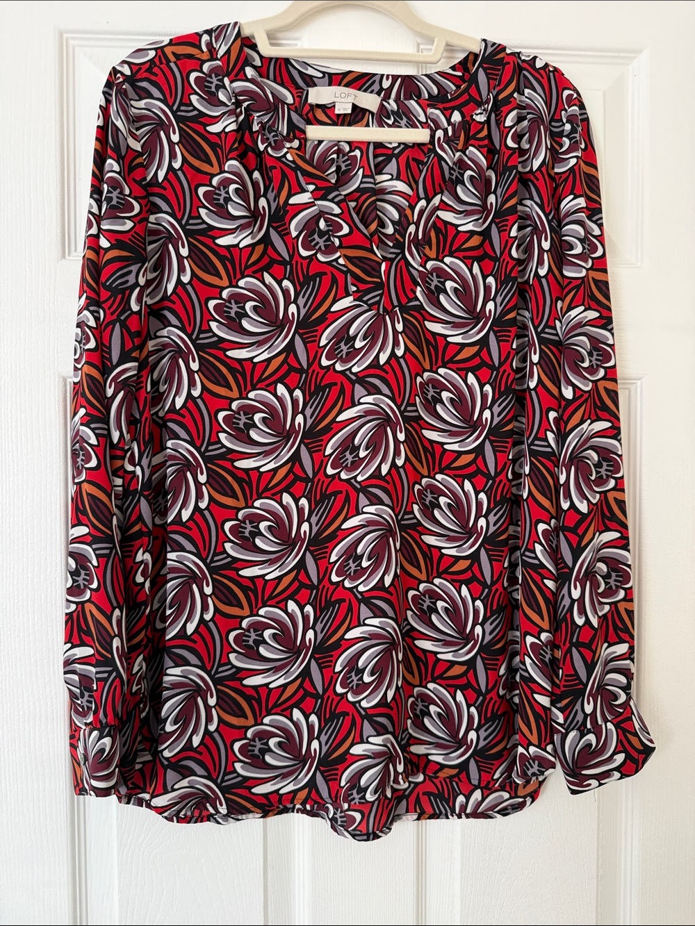 LOFT Ann Taylor Orange/Red Floral Print Long Sleeve Blouse Size M